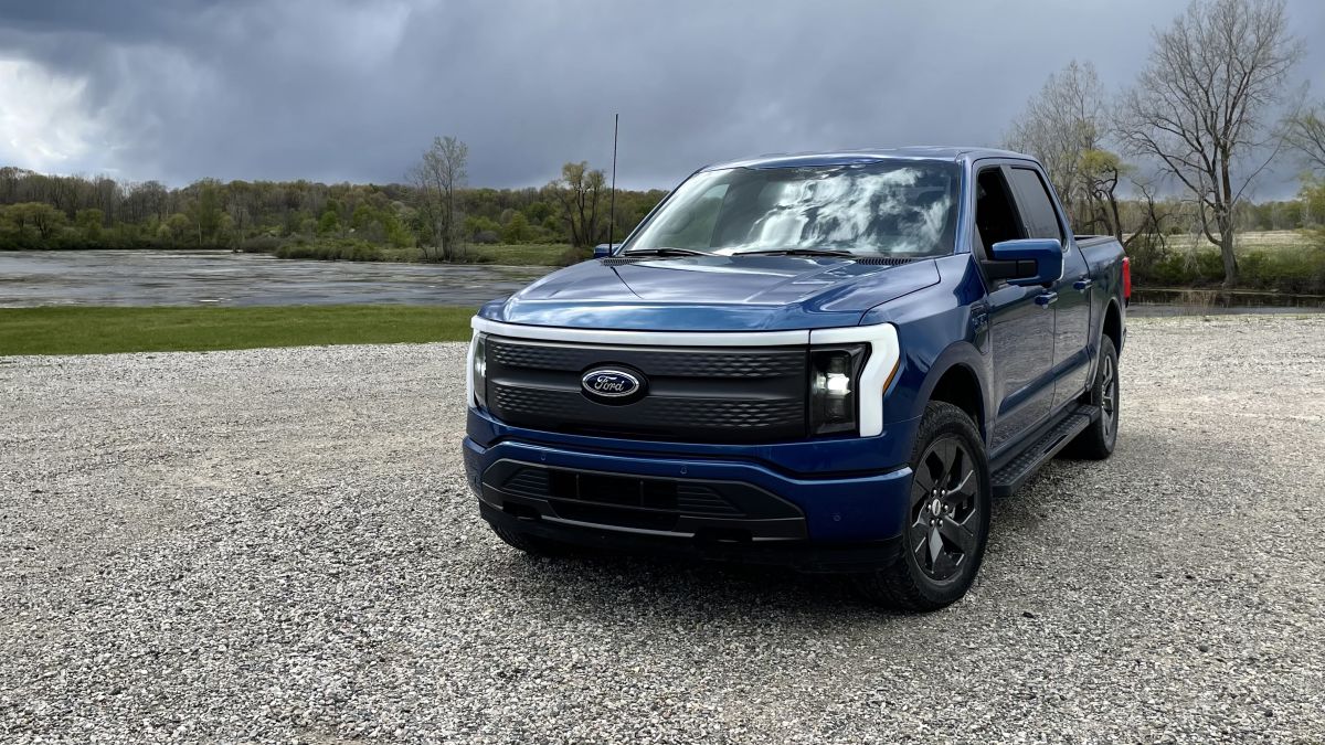 Check out the new electric Ford F-150 Lightning | CNN Business