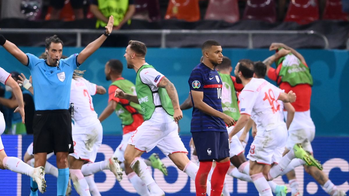 Switzerland stuns France in Euro 2020 as Kylian Mbappe misses in penalty  shootout - CNN