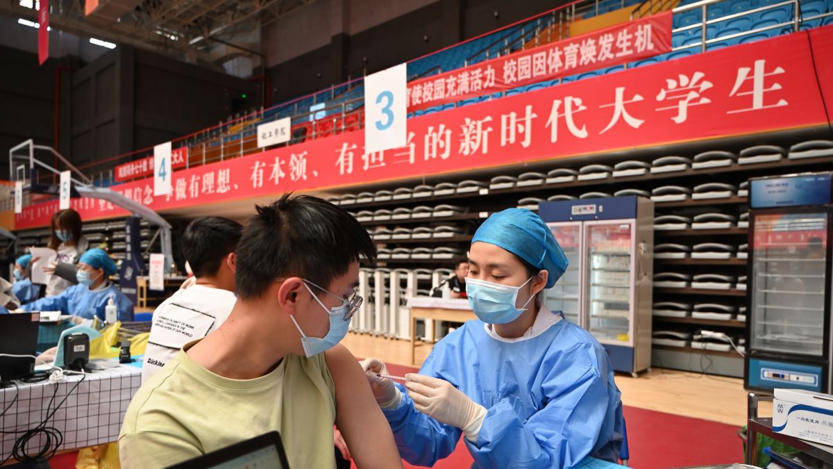 China Covid-19: Unvaccinated people in parts of the country to be denied  access to hospitals, parks and schools | CNN
