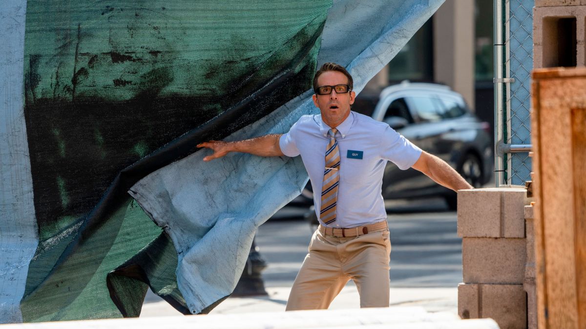 Free Guy' review: Ryan Reynolds cheerfully runs up the score in a  video-game action comedy - CNN