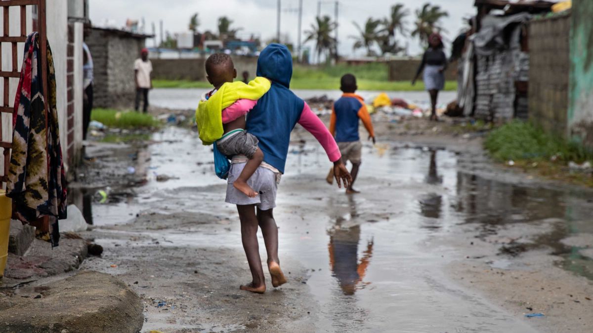 Climate crisis puts 1 billion children at 'extremely high risk,' UNICEF  says - CNN