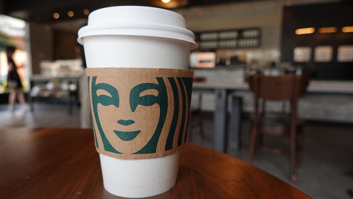 Starbucks Wants to Ditch Those Disposable Cups for Good - WSJ