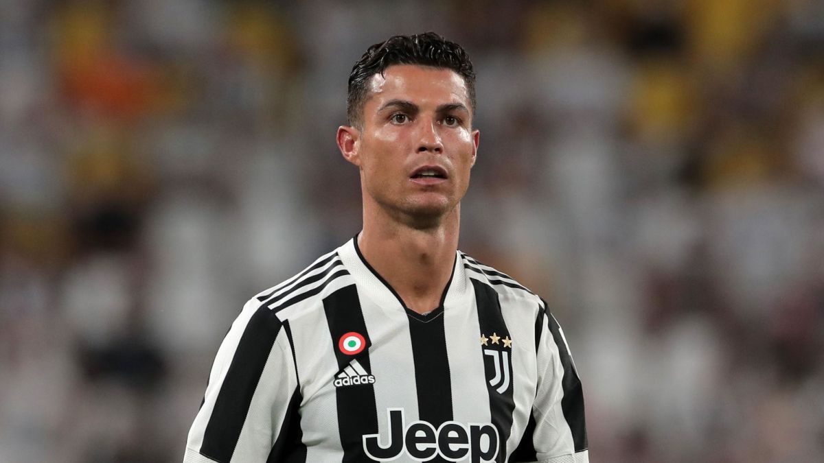 Restringido Entrada Avenida Cristiano Ronaldo has 'told me that he's staying,' says Juventus coach  Massimiliano Allegri | CNN