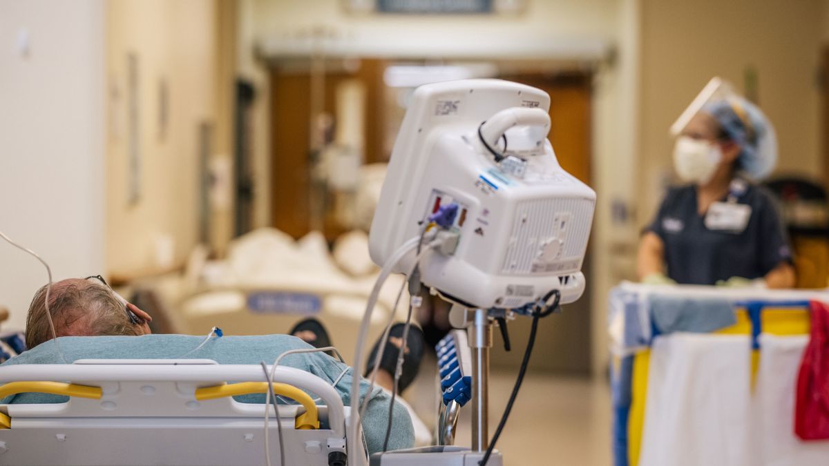 These 5 states have less than 10% of ICU beds left as Covid-19 overwhelms  hospitals - CNN