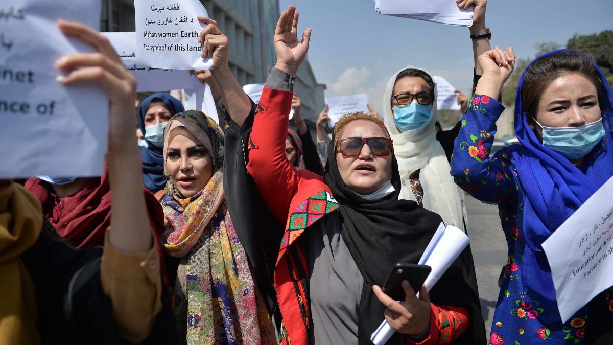 Women stage protest in Taliban-controlled Kabul | CNN