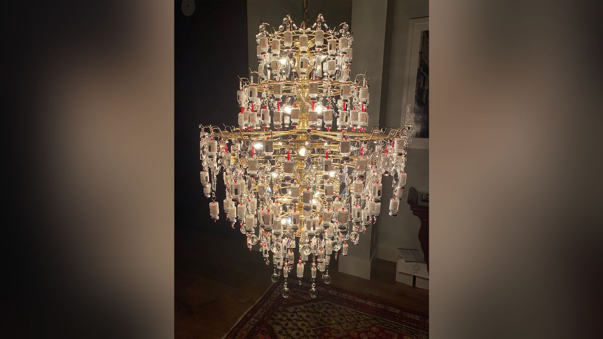 moderna chandelier