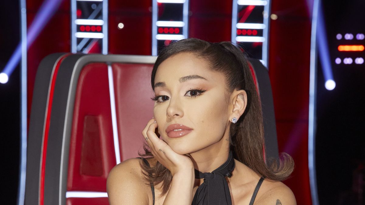 The Voice Returns And Ariana Grande Makes Her Debut Cnn