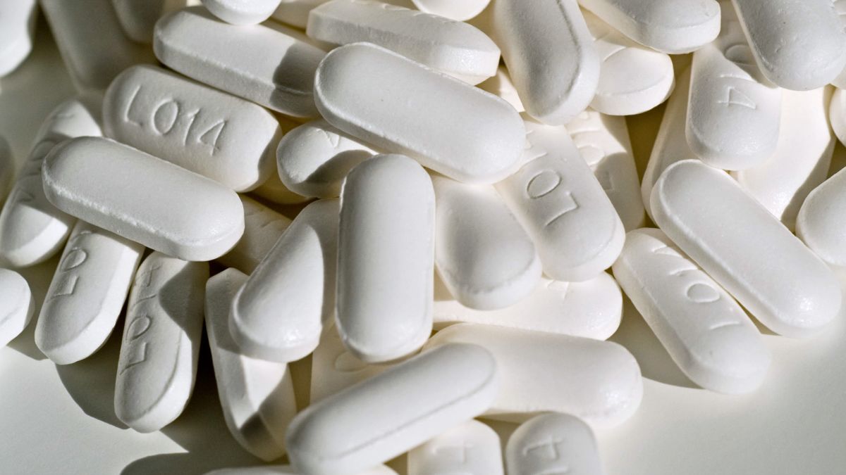 Acetaminophen should be investigated for possible damage to developing  fetus, experts warn | CNN