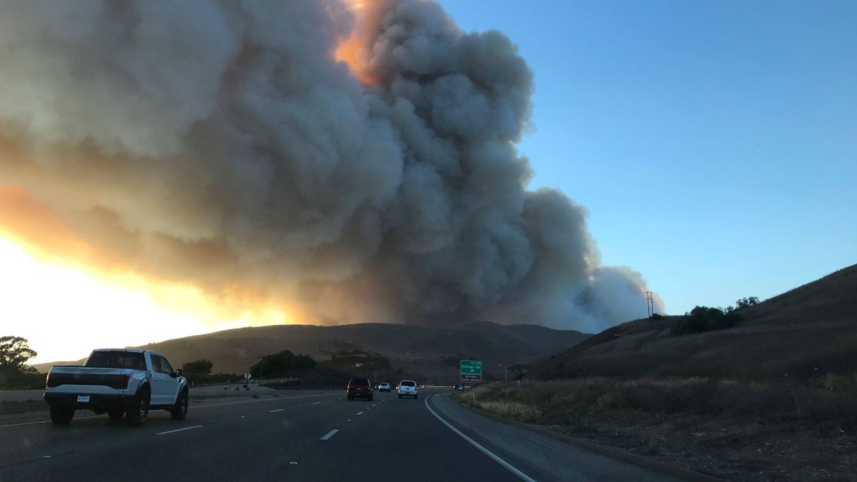 High school football games in Santa Barbara area are still on despite  Alisal Fire