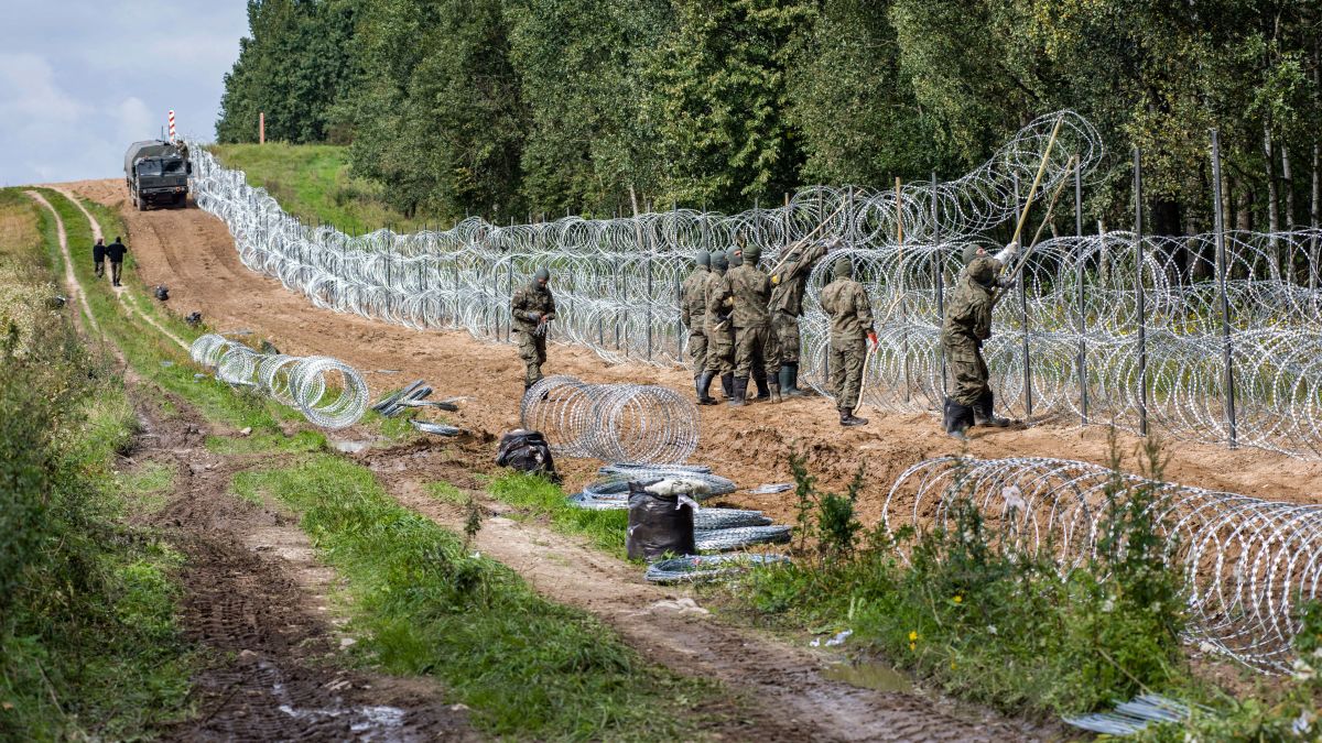Poland plans to spend over $400 million on wall on Belarus border - CNN