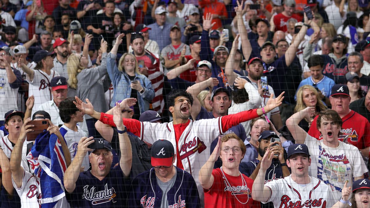 Baseball Game Outfits  Atlanta braves outfit, Braves game outfit