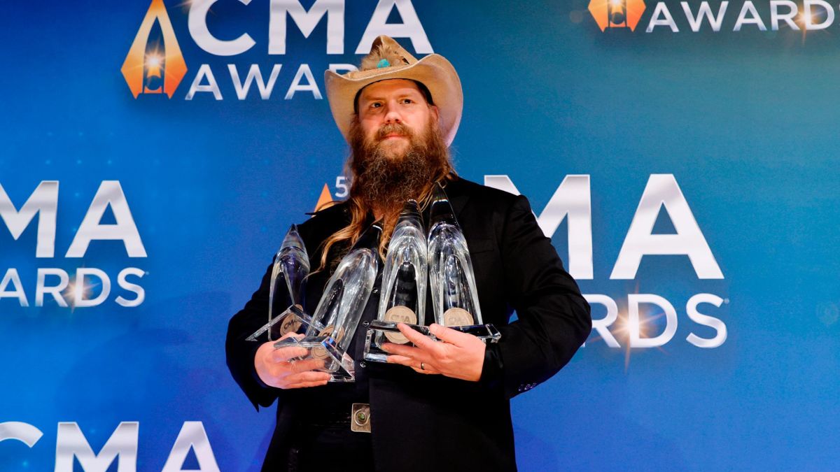 Chris Stapleton takes home six CMA Awards - CNN