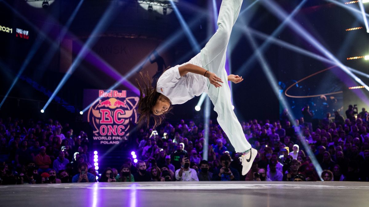 US B-Girl Logistx And B-Boy Amir Crowned 2021 Breakdancing World Champions  - The Source