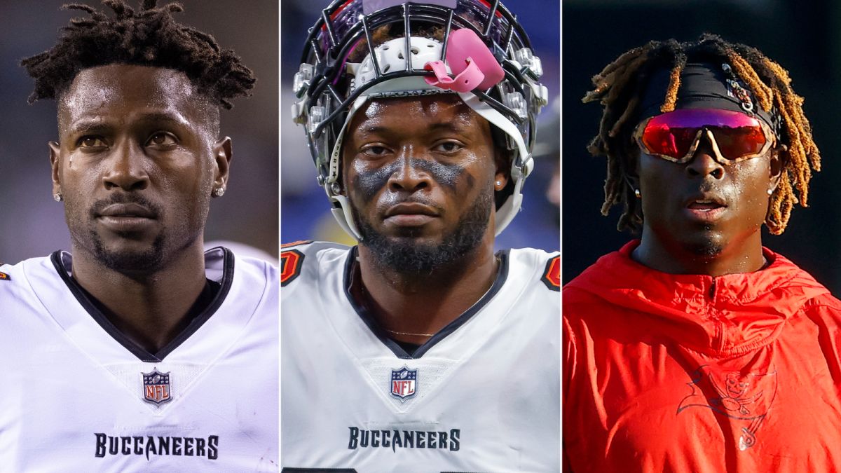 NFL suspends Antonio Brown, Mike Edwards, John Franklin III for fake  vaccination cards