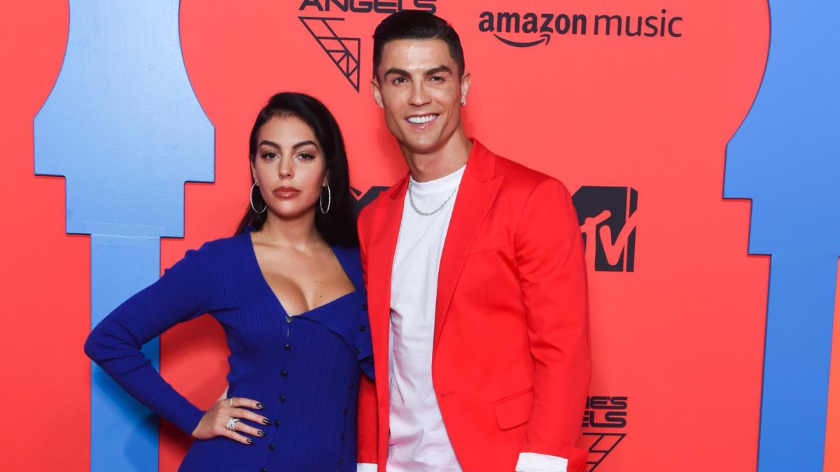 Cristiano Ronaldo and Georgina Rodriguez reveal sex of unborn twins in video pic