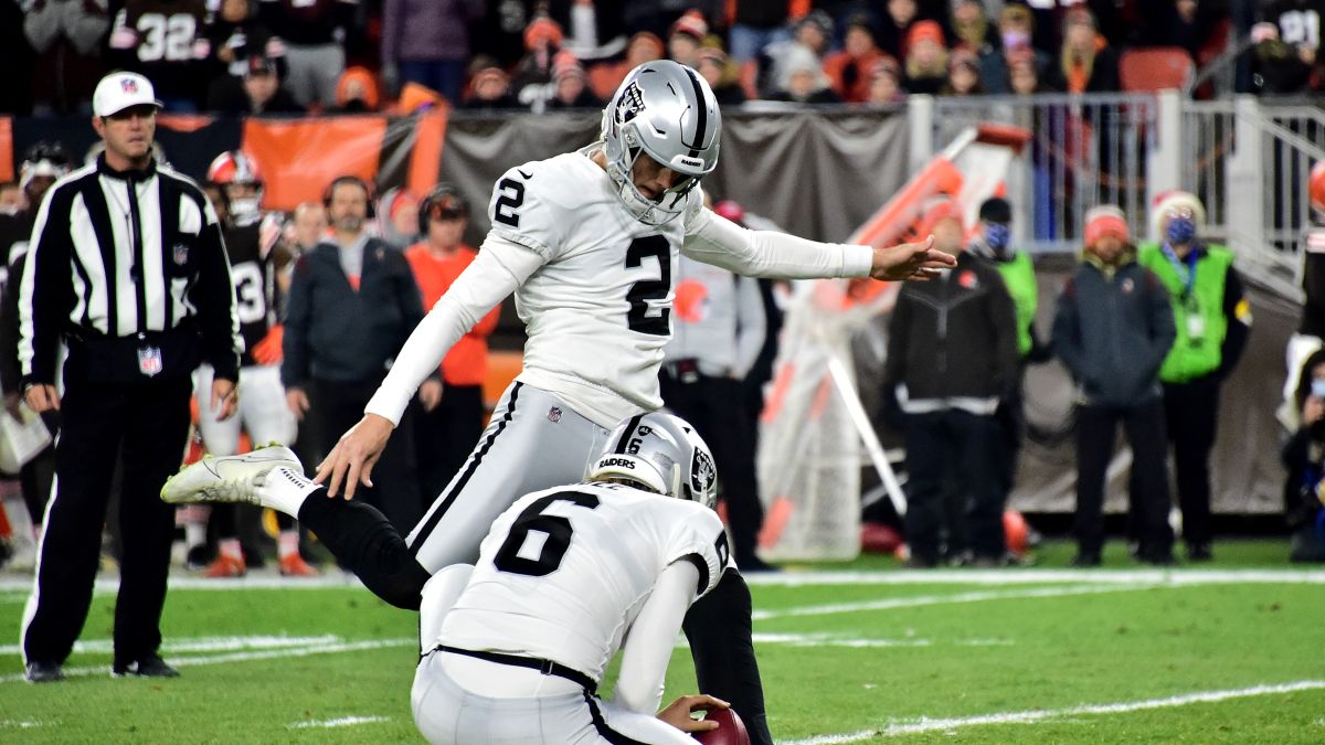 Las Vegas Raiders 16-14 Cleveland Browns: Daniel Carlson late field goal  fires Raiders past Browns, NFL News