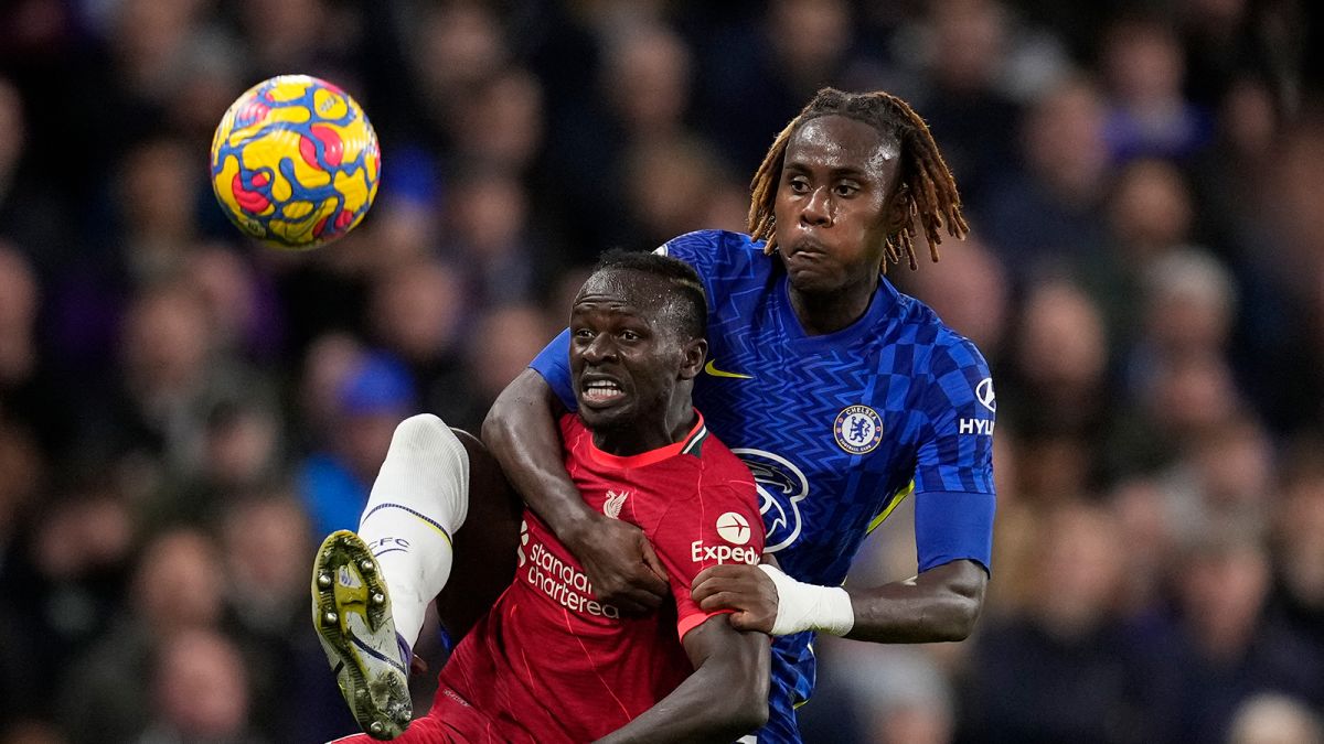Liverpool vs. Chelsea: Sadio Mane at the center of helter-skelter Premier  League draw, leaving Manchester City in pole position to win title - CNN
