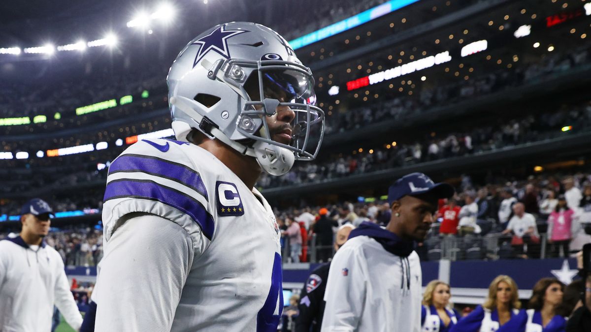 Cowboys vs 49ers: Dallas fans throw trash at the refs after heartbreaking  NFL playoff loss; Dak Prescott says 'credit to them'