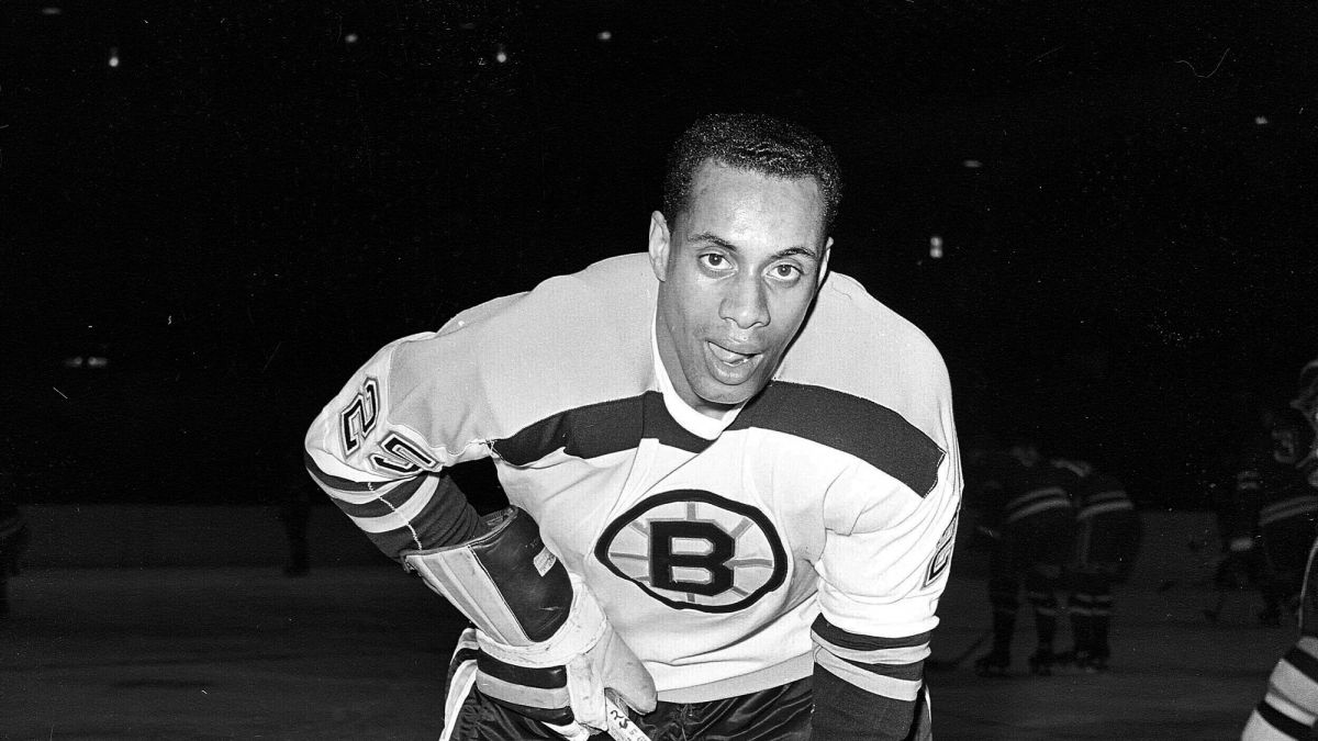 Willie O'Ree honored with jersey retirement, Congressional recognition -  Northeast Valley News