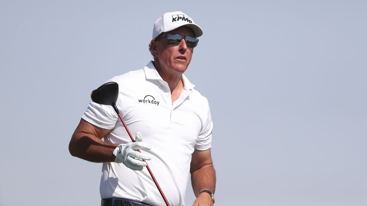 Phil Mickelson: Golfer apologizes for comments over reported Saudi-backed  tour while stating they were off the record - CNN