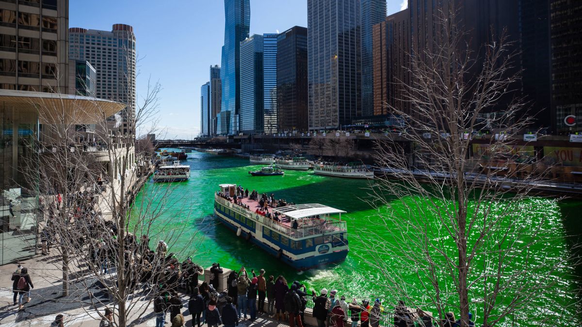 ICYMI: Watch the Chicago River Turn Green in Celebration of St