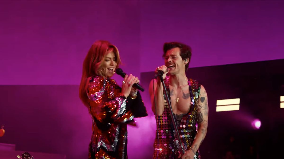 Harry Styles and Shania Twain perform together at Coachella - CNN
