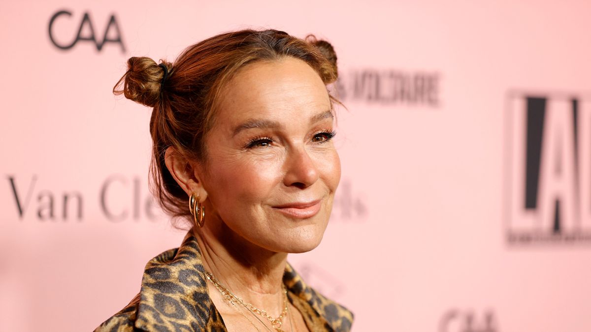 Jennifer Grey on her nose jobs, Patrick Swayze and the 'Dirty Dancing'  sequel | CNN