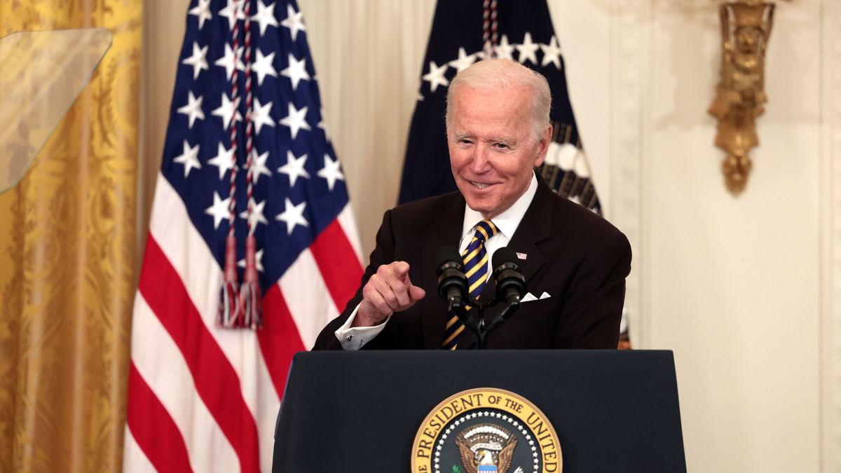 Stuepige Diskriminere pant Serious' Joe Biden looks to prove he can be actually funny | CNN Politics