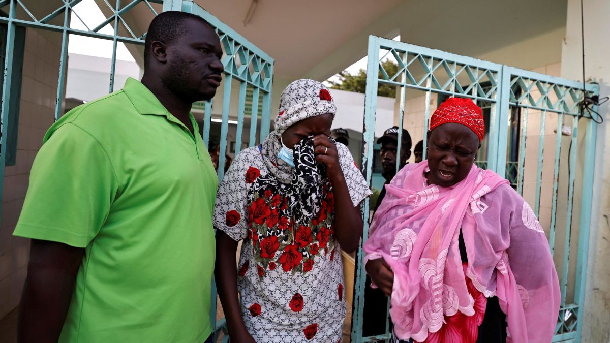 Senegal: Eleven newborns die in hospital fire - CNN