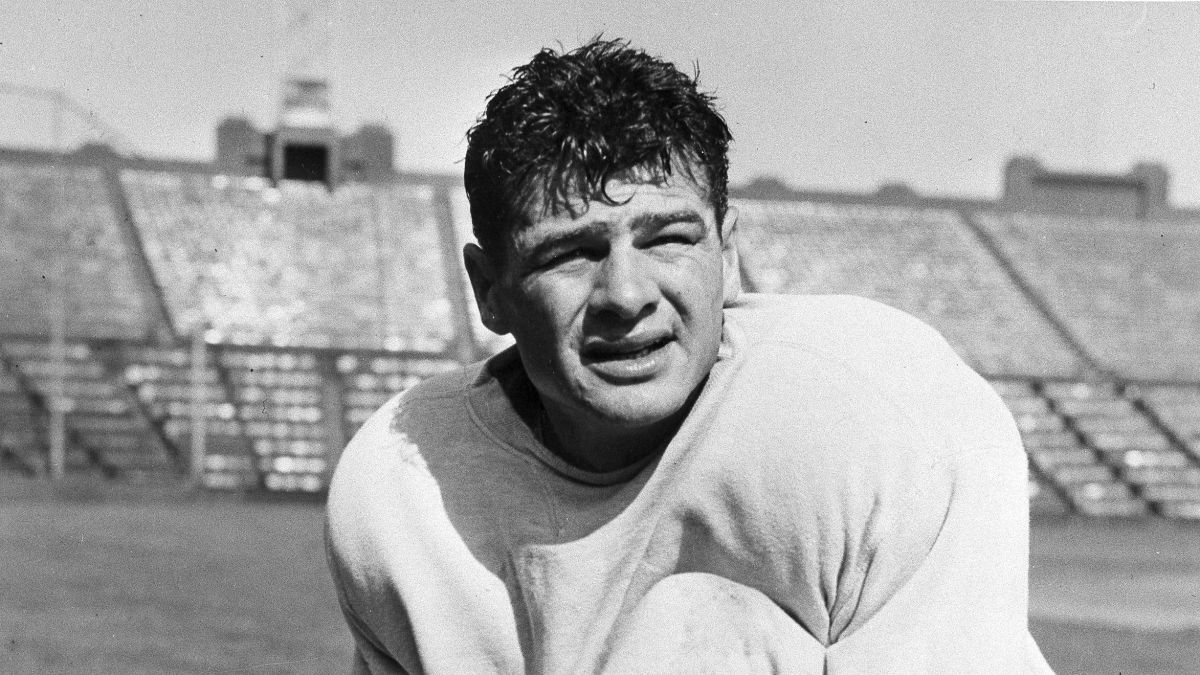 Legendary UW halfback McElhenny dies at age 93