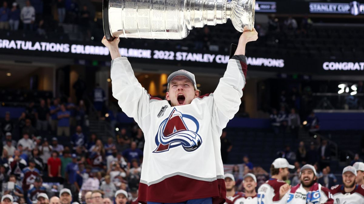 Colorado Avalanche Dent Stanley Cup Within Minutes After Winning