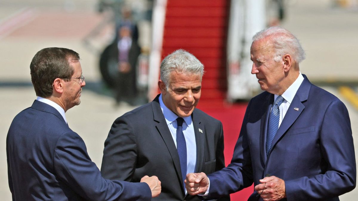 Fist bumps instead of handshakes: Biden tries to 'minimize contact' in Israel and Saudi Arabia | CNN Politics