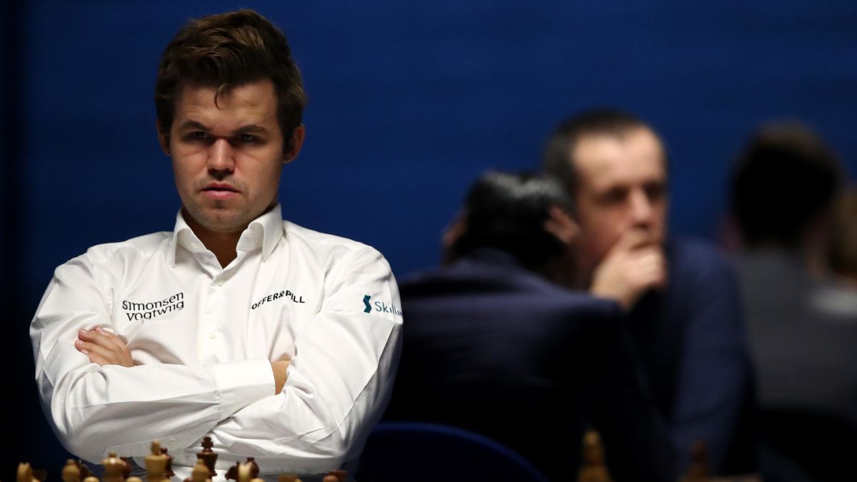 Magnus Carlsen defends his world chess title, beating Ian Nepomniachtchi in  game 11 to clinch crushing win - ABC News