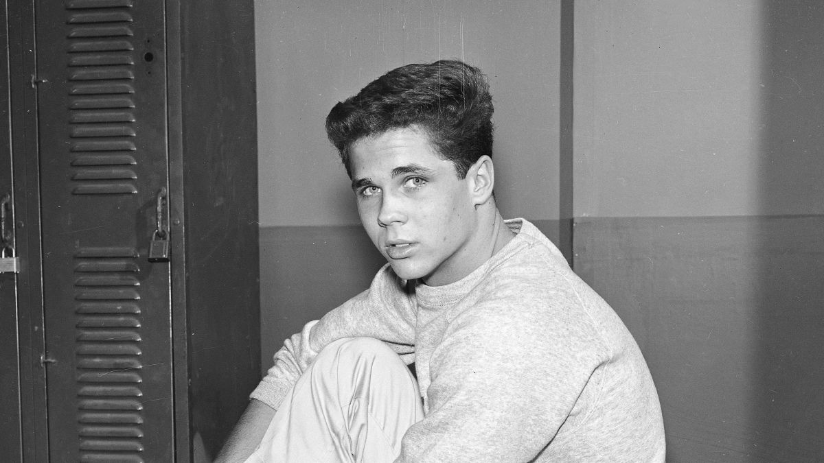 Management team for Tony Dow removes statement star has died | CNN