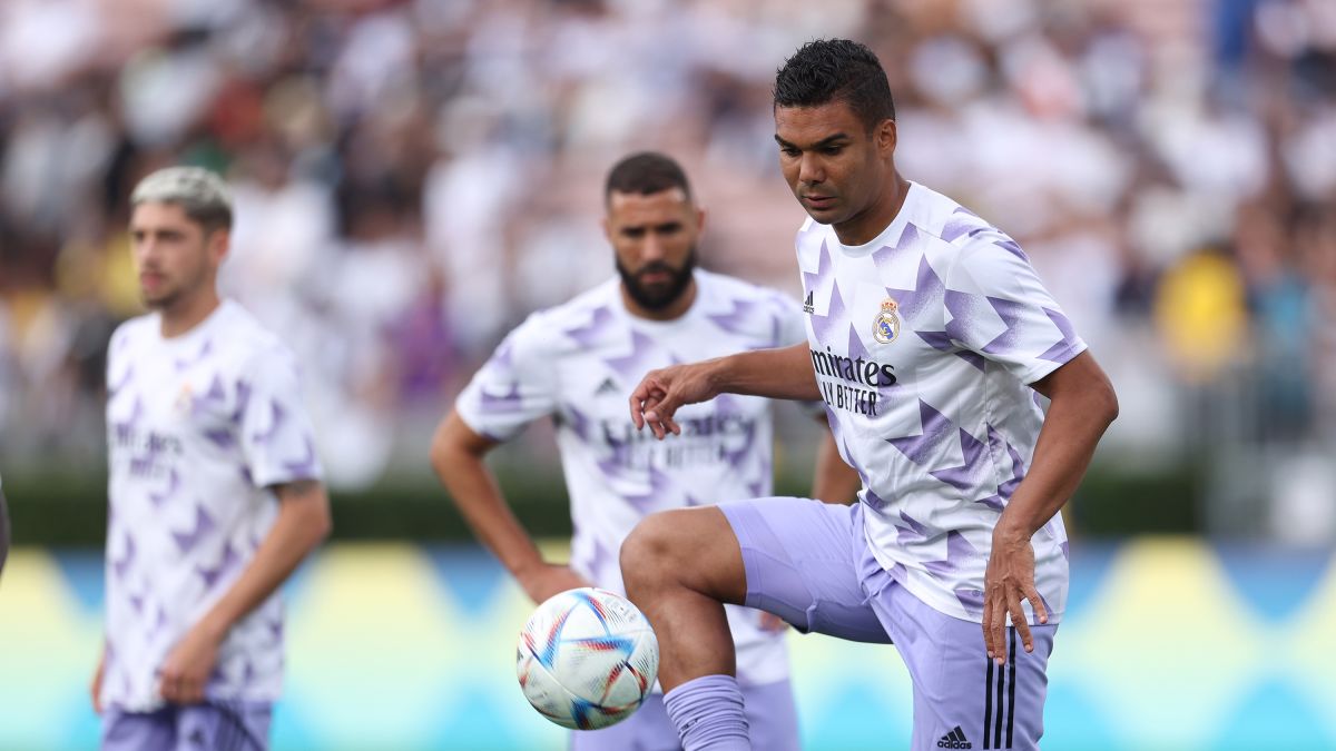 Manchester United agree to sign Real Madrid midfielder Casemiro