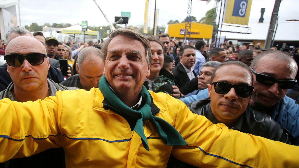 Bolsonaro pulls out all the stops to rally base on Brazil's Independence Day