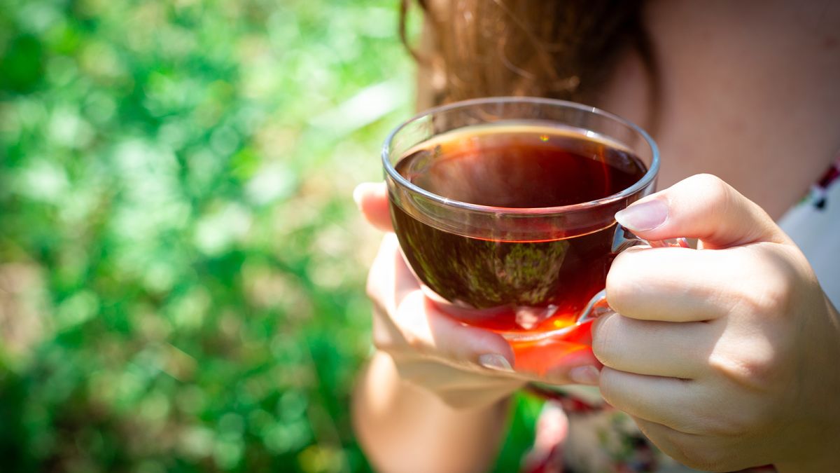 Drinking two cups of tea a day is linked to boosted longevity