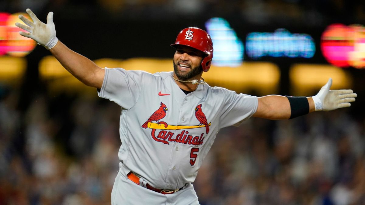 Albert Pujols becomes the 4th player in MLB history to hit 700 career home runs CNN