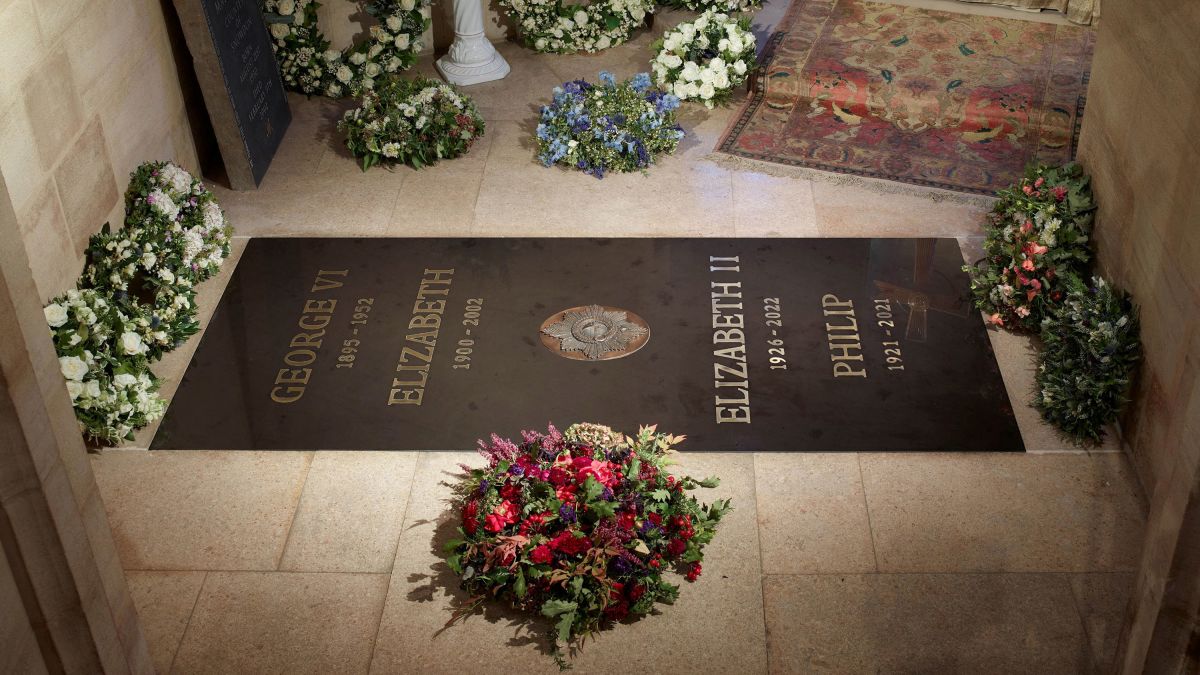 Where will Queen Elizabeth 11 be buried?