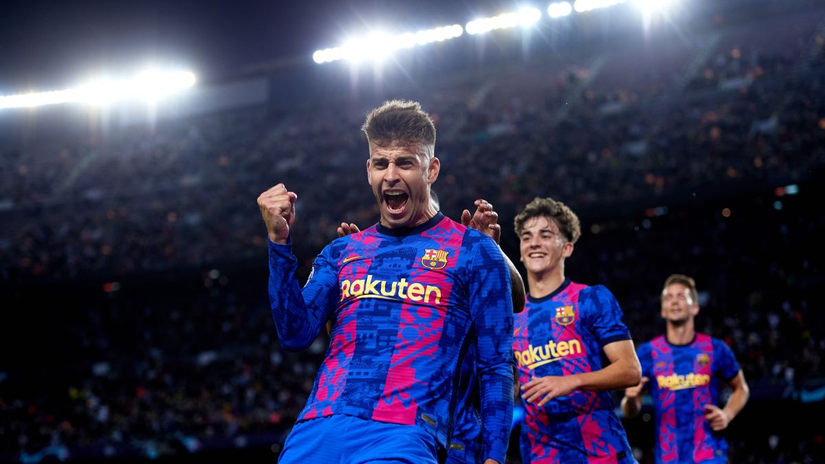 Gerard Piqué Talks Growing Up In Barcelona, First Kit & 90s Memories -  SoccerBible