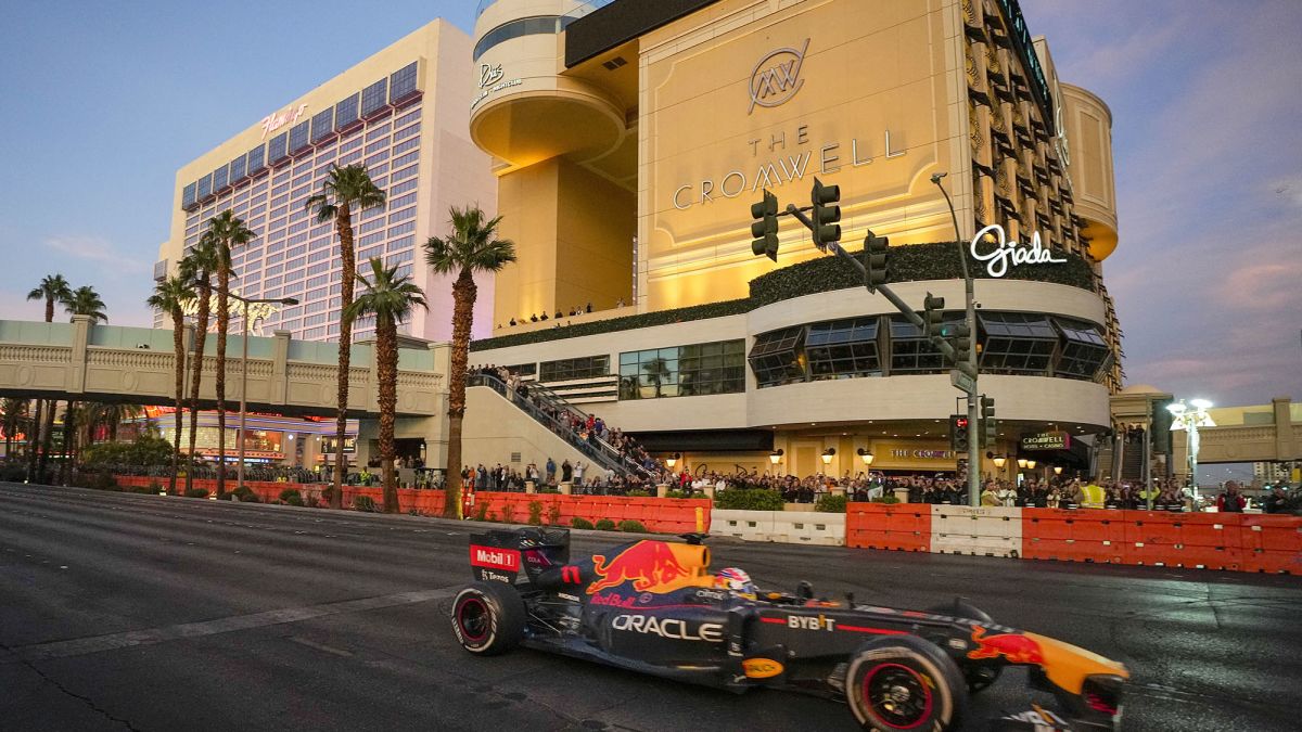Two rounds of F1 Las Vegas Grand Prix track paving dates announced