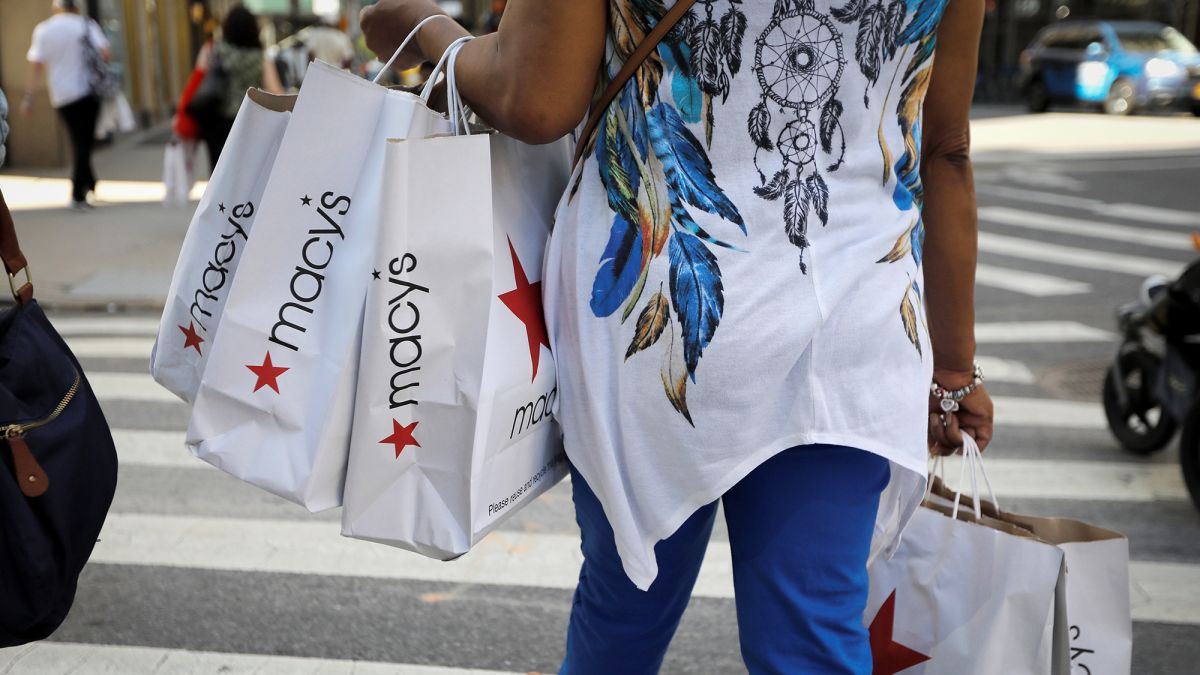 Macy's, Kohl's stock down on news of latest sales drops - CBS News