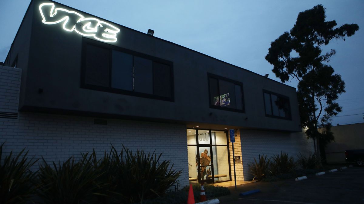 Vice Media cancels its flagship 'Vice News Tonight' program as it makes  'painful' layoffs and restructures the company | CNN Business