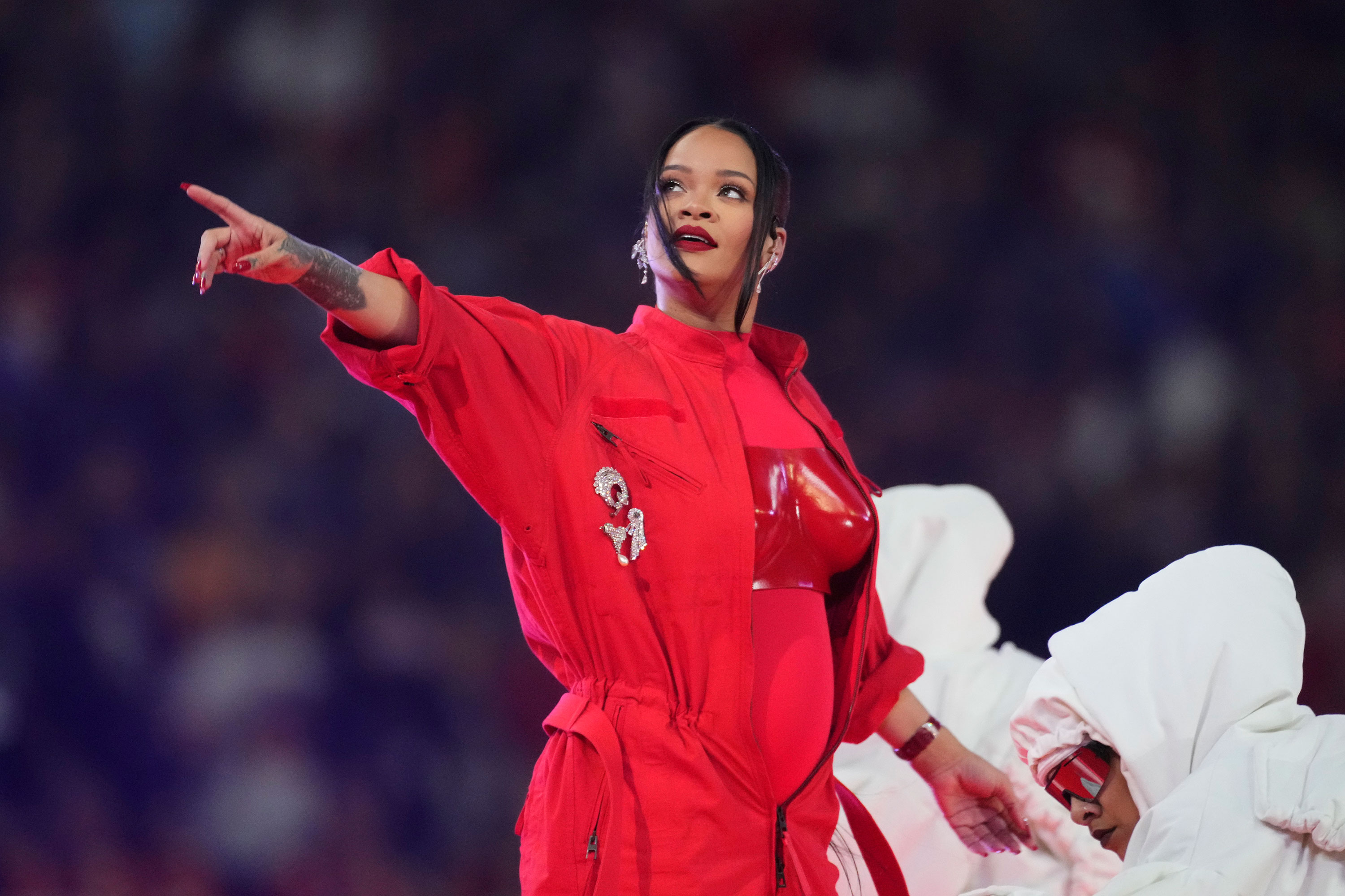 NOW Rihanna performs in the Super Bowl halftime show