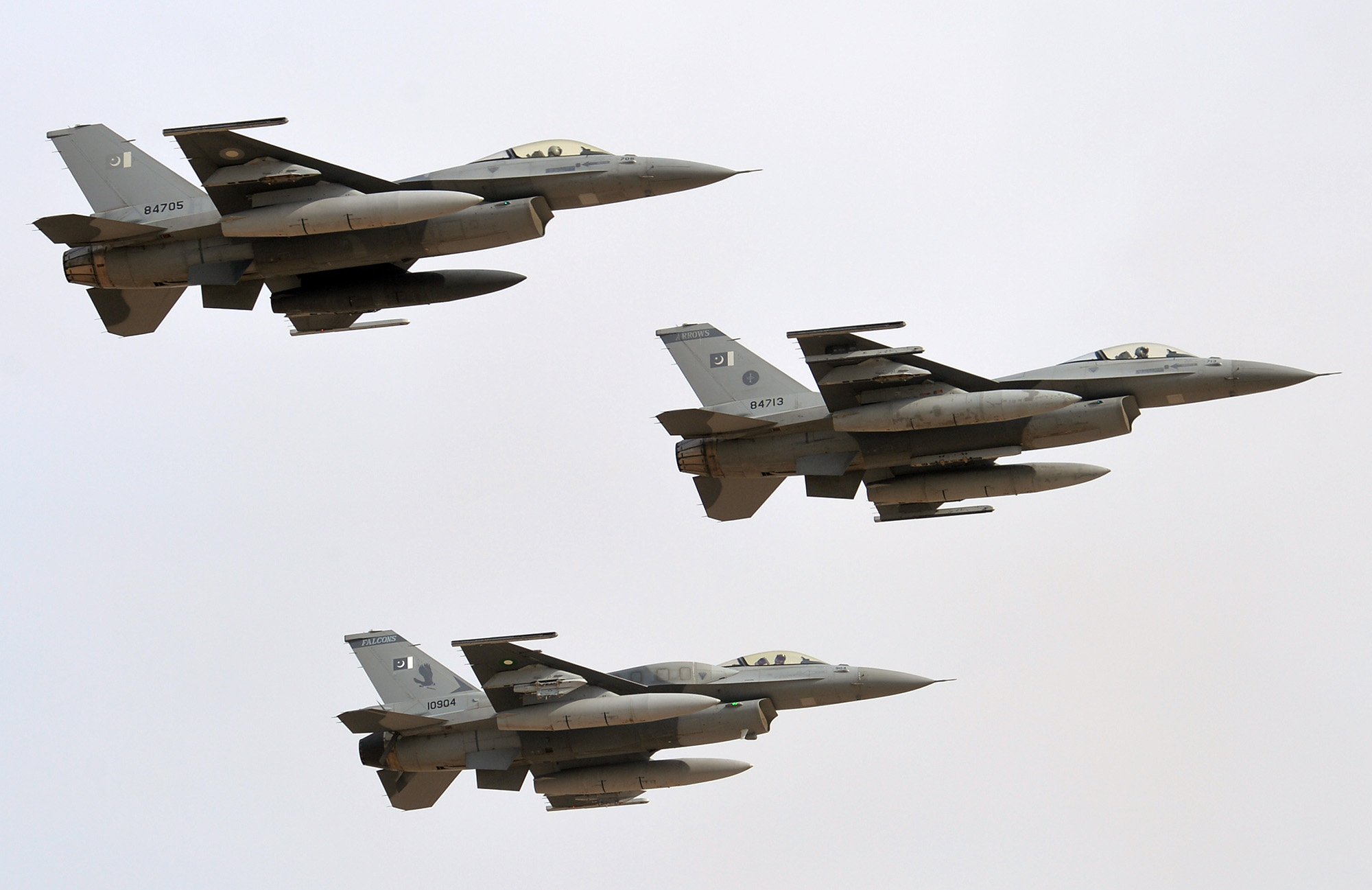 A file image of US made Pakistani F-16 fighters during the Azm-e-Nau-4 military exercise in Khairpure Tamay Wali in Bahawalpur distirict, Pakistan, on November 4, 2013.