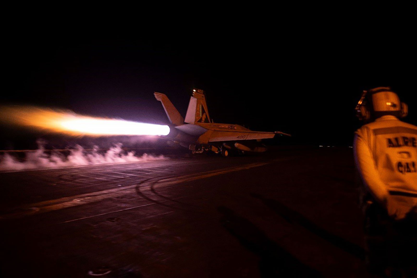 La coalición liderada por Estados Unidos lleva a cabo ataques aéreos en Yemen en respuesta a la agresión hutí en el Mar Rojo el 3 de febrero.
