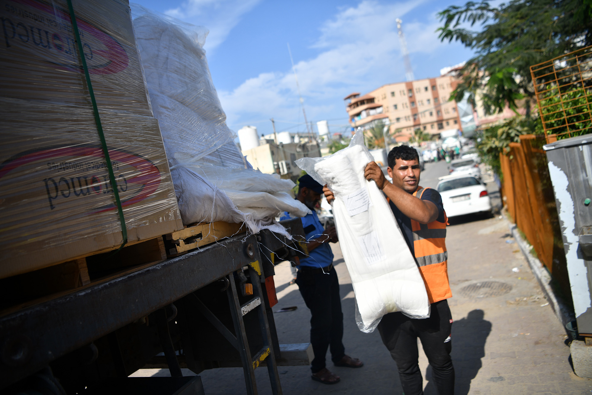 13 aid trucks arrive in Gaza from Egypt via Rafah crossing