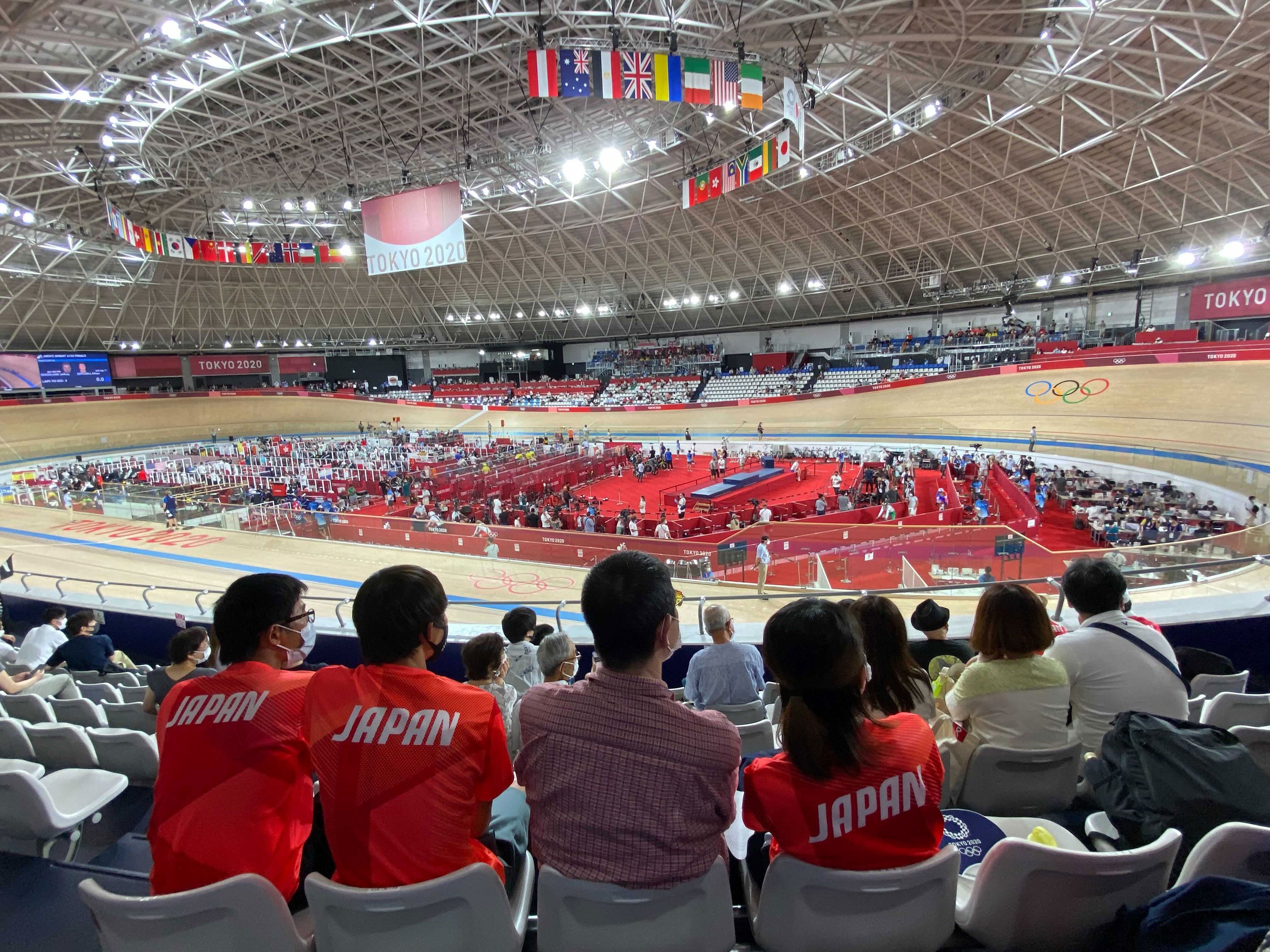 Fans are allowed to take up 50% of the 3,600-seat Izu Velodrome's capacity.