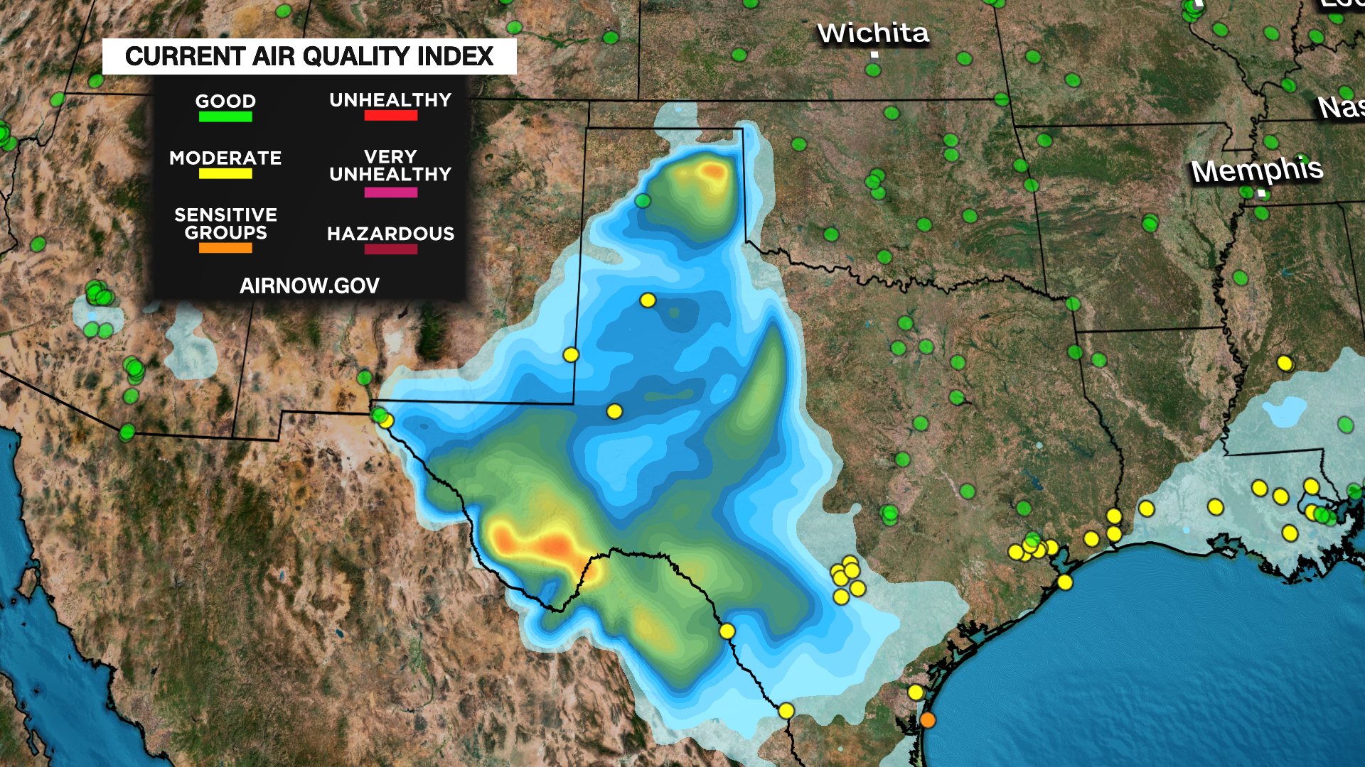 Air quality (represented by dots) and near-surface smoke (represented by blue to orange shading) across Texas as of early Wednesday afternoon.