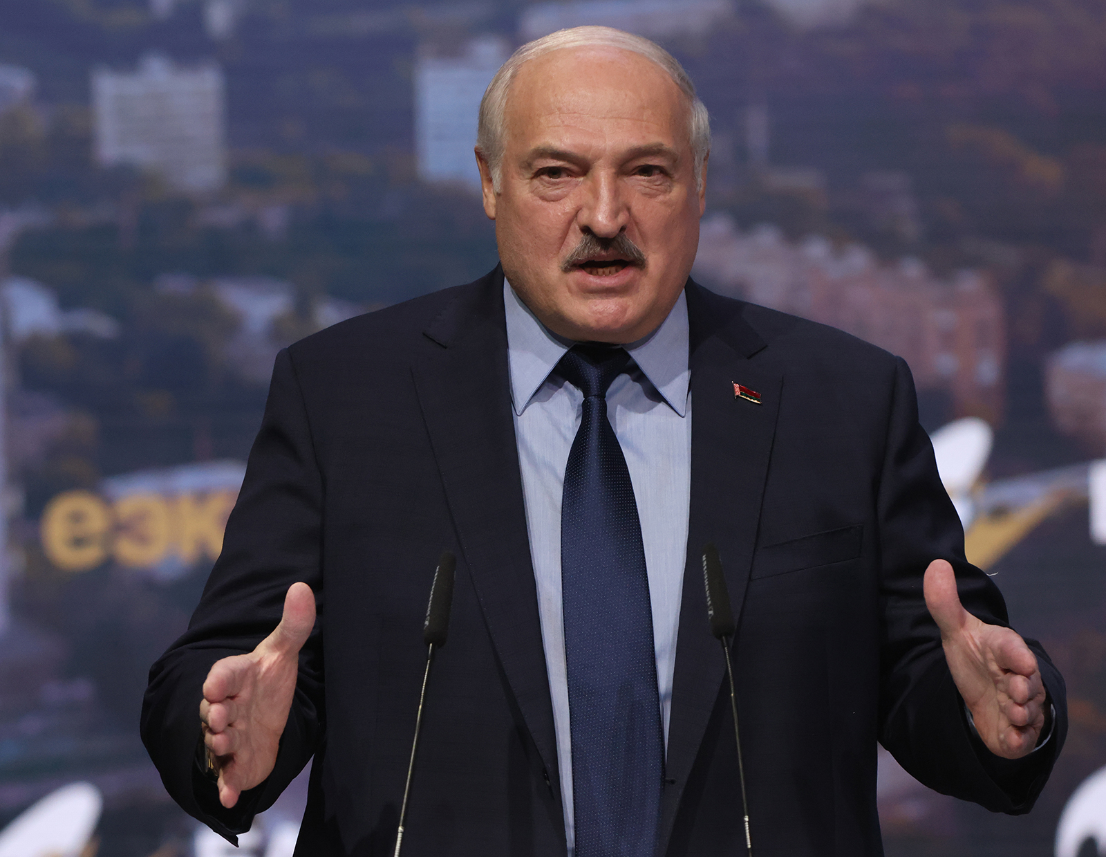 Alexander Lukashenko talks in Moscow on May 24.